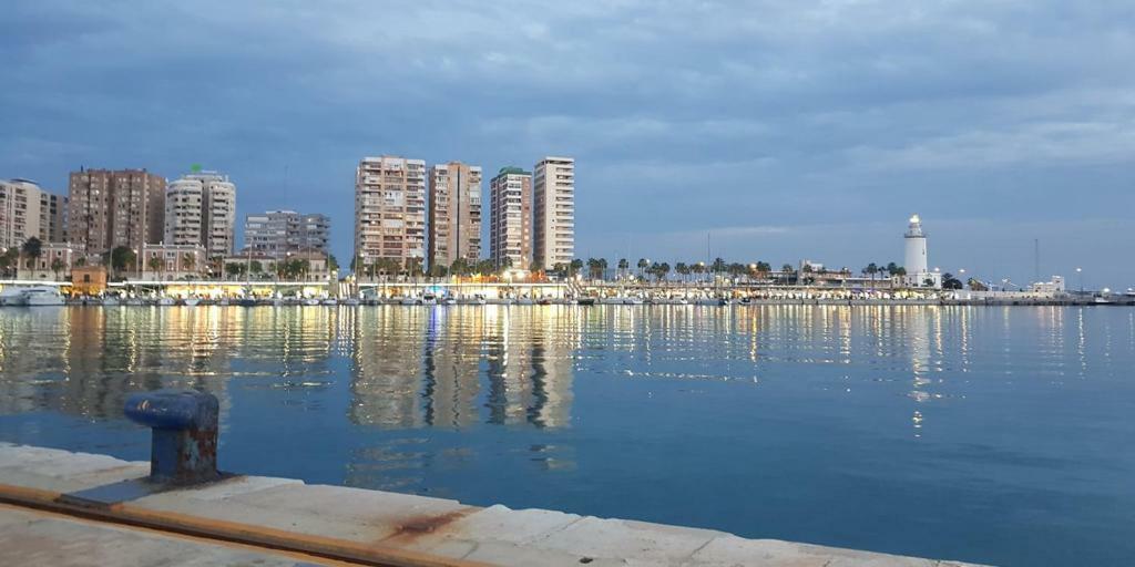Penthouse Apartment & Pool Malaga Center ภายนอก รูปภาพ